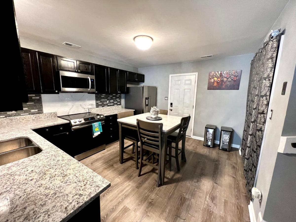 Luxury Townhome Jacksonville, Nc Exteriör bild